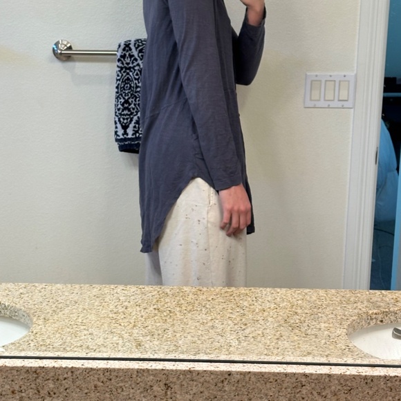 Mod-o-doc Slub Jersey Button Front Shirt. Women’s size Medium.  Color Gibraltar. - Picture 3 of 5